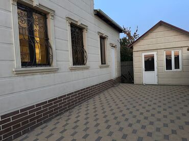 продам дом кызыл аскер бишкек: 300 м², 6 комнат, Утепленный, Бронированные двери, Евроремонт