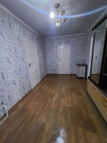 сдаю дом бишкек: 75 м², 2 комнаты, Забор, огорожен, Теплый пол, Бронированные двери