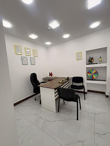 masaustu ofis seti: Ofis gözləmə dəsti – 3 yerlik oturacaq və jurnal masası - Tərkib: 3 — 7