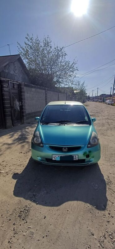 Honda: Honda Fit: 2002 г., 1.3 л, Автомат, Бензин, Седан
