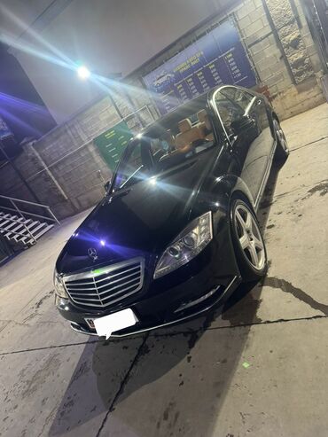 задние стопы на фуру: Mercedes-Benz S-Class: 2010 г., 3.5 л, Автомат, Бензин, Седан