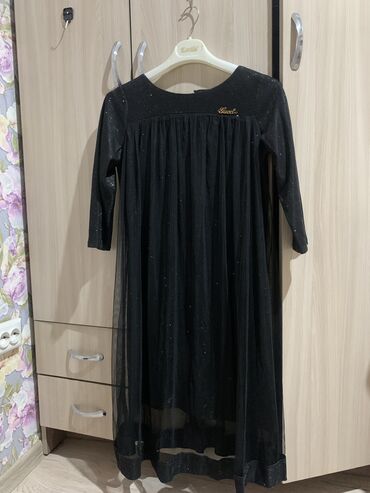бархатное платье с кружевом: Кече көйнөгү, Жеңдери менен, XL (EU 42)