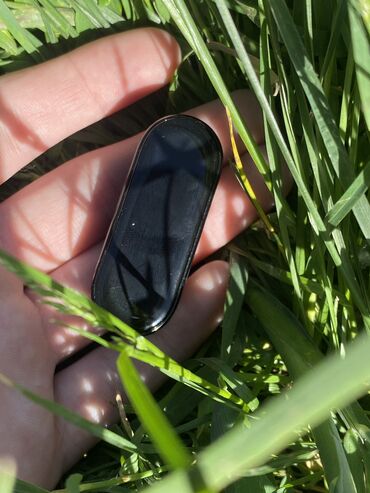 hk9 ultra 2: Продаю Mi Band 5. Ремешок есть но он порван, в комплекте зарядка