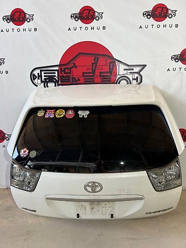 voxy noah: Дверь багажника (пятая дверь) Toyota Noah/Voxy (R70) в сборе — 1