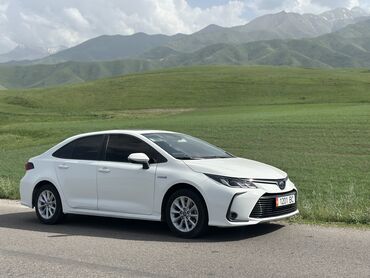Продажа авто: Toyota Corolla: 2020 г., 1.8 л, Вариатор, Гибрид, Седан