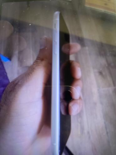 islenmis radiator satiram: IPhone 11, 128 GB — 4