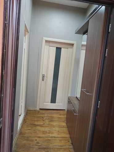 Uzunmüddətli kirayə mənzillər: Gəncə şəhərində mərkəzə 5 dəqiqəlik məsafədə, Xan bağına yaxın ərazidə — 12