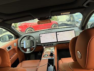 byd e2 2025: Lixiang L8: 2023 г., 1.5 л, Электромобиль, Кроссовер — 10