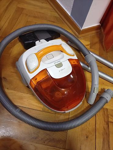 fly sl600: Gorenje usisivač bez kese – model VCK1501OCYIV (tip HT3318) - Snaga — 1