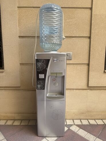 Plitələr və bişirmə panelləri: Dispenser Döşəməüstü, Su soyutma ilə, İşlənmiş
