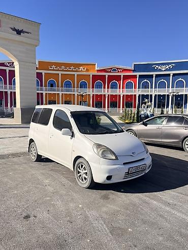Toyota: Toyota Funcargo: 2000 г., 1.3 л, Автомат, Бензин, Вэн/Минивэн — 4