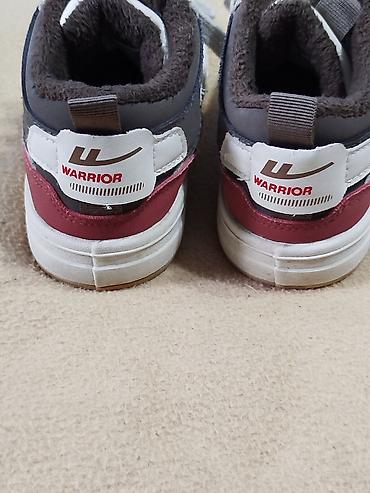 Детская обувь: Детские домашние тапочки - Размер: 28/29 (маркировка на подошве) - — 29