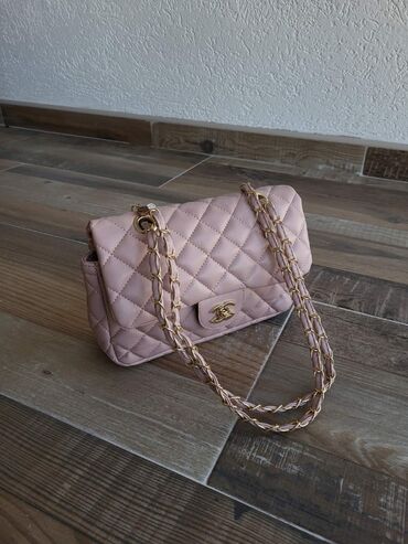 Torbe: Cena torbi 2600
cena novcanika 2200
cena kaisa 2200
Porez — 8