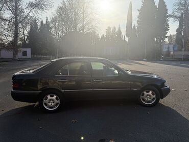 Mercedes-Benz: Mercedes-Benz C-Class: 2.2 l | 1995 il Sedan — 8