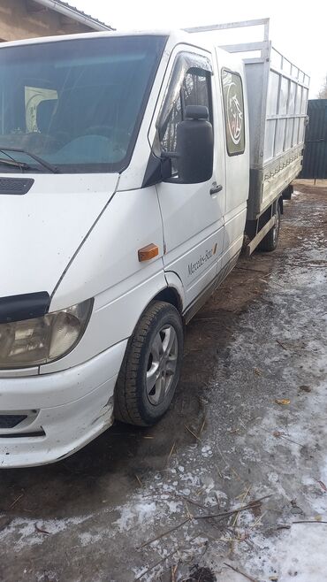 Легкий грузовой транспорт: Легкий грузовик, Б/у — 6