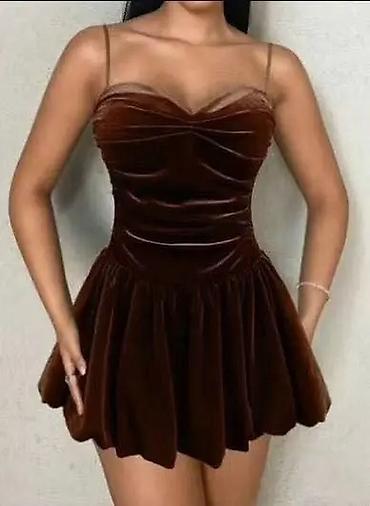 Haljine: Baršunasta mini haljina sa bretelama – srcoliki dekolte - Materijal — 5