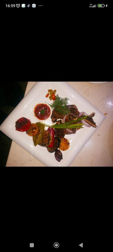 Повара: Шеф повар кухня италия.кавказ.нацианал.европа.руский кухни стаж .18 — 25