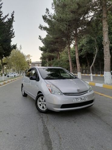dağ maşınları: Toyota Prius: 1.5 л | 2008 г. Хэтчбэк
