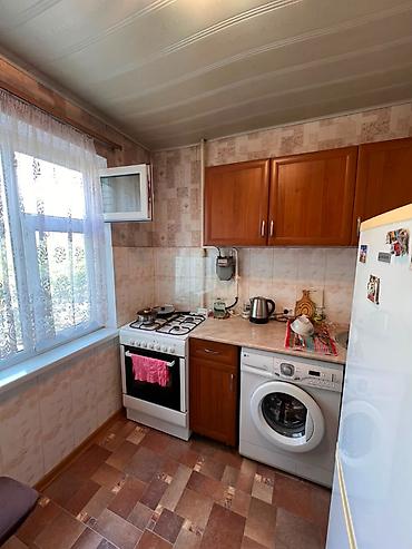 24: 2 комнаты, 42 м², 9 мкр 104 серия, 2 этаж — 3