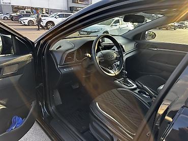elantra 2018: Hyundai Elantra: 2018 г., 2 л, Автомат, Бензин, Седан — 5