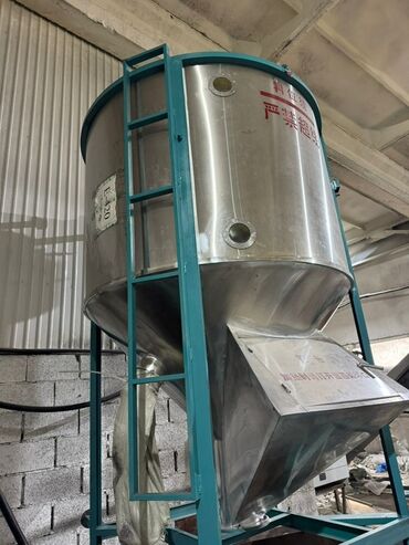 шкаф акрил: Бетономешалка Большая (более 300 л)