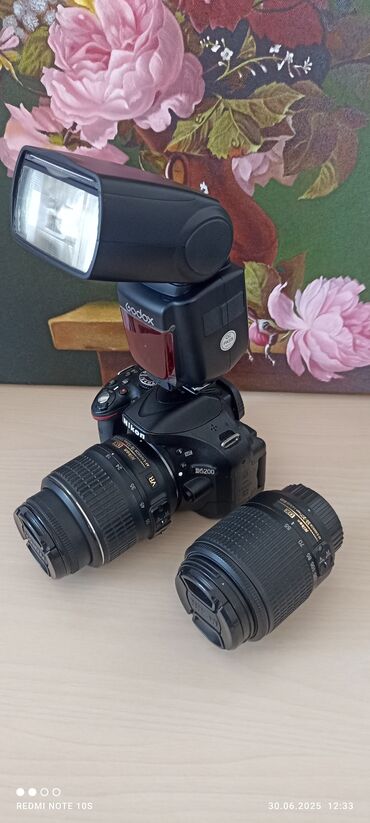 телефон fly iq434 era nano 5: Nikon D5200 fotoaparatı, obyektivlər 18-55 və 55-200, Godox TT600