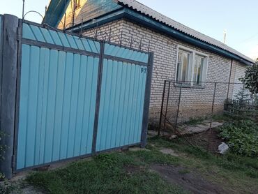 дом киргизия: Полдома, 315 м², 3 комнаты, Собственник, Старый ремонт