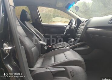 Volkswagen: Volkswagen Jetta: 2 l | 2009 il Sedan — 14