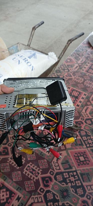 Avtomobil üçün multimedia/radio başlıq (1DIN) Xüsusiyyətlər: - Ön