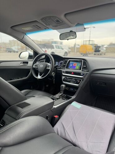 Hyundai: Hyundai Sonata: 2019 г., 2 л, Автомат, Газ, Седан — 6