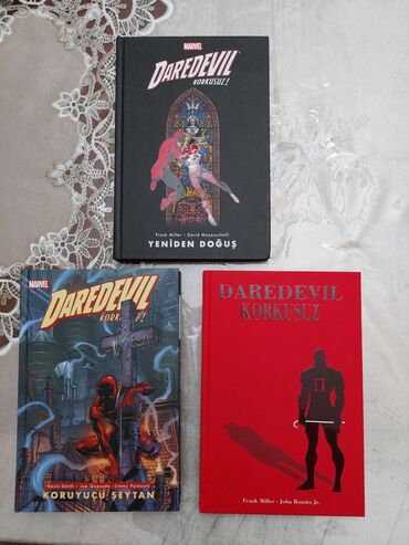 Tədris ədəbiyyatı: Daredevil sərt qapaqlı komikslər. Türkcə. Hamısı yenidir. Marağında