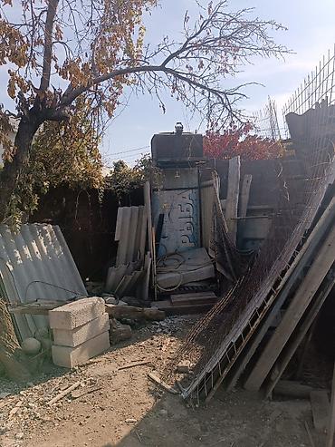 Продажа коттеджей и домов: Продаю дом в районе киркомстром. По номеру телефона доступен только — 10