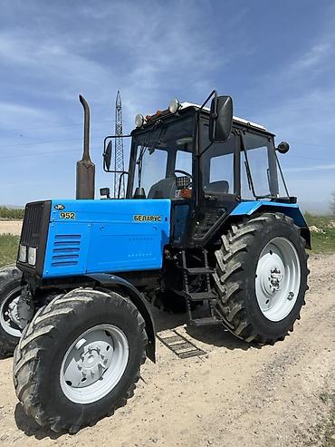 Тракторы МТЗ (Беларус): Трактор «Беларус» Мтз 952 892 все вопросы по тел есть разные варианты at lalafo.kg — 1 Тракторы МТЗ (Беларус): Трактор «Беларус» Мтз 952 892 все вопросы по тел есть разные варианты — 1