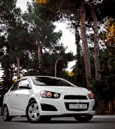 qadın maşını: Chevrolet Aveo: 1.4 l | 2012 il 259000 km Sedan