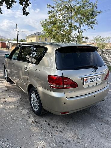 заз сенс: Toyota Ipsum: 2003 г., 2.4 л, Автомат, Бензин, Минивэн — 6