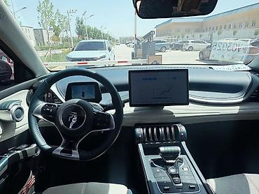 реплика мото: BYD Yuan Plus: 2022 г., Электромобиль, Кроссовер — 7