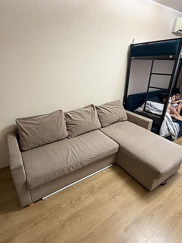 sofa: Угловой диван, C подушками — 1