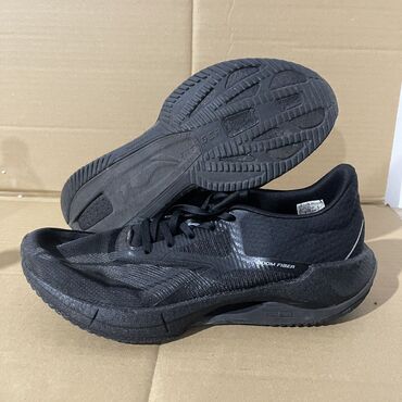 Кроссовки и спортивная обувь: Мужские кроссовки, 39, Reebok, Б/у, цвет - Черный, Платная доставка