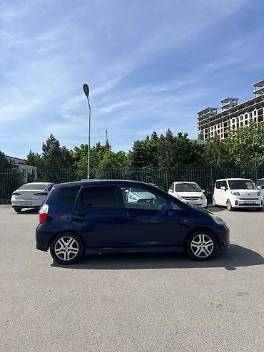 левый автомат: Сдаю в аренду на долгий срок Хонда Жаз Левый Руль! Коробка Автомат 👌 — 3