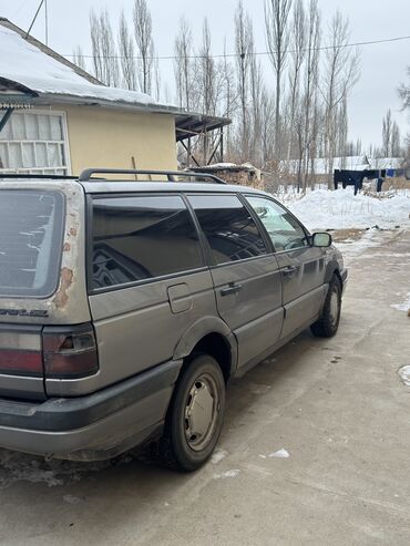 volkswagen 1991: Volkswagen Passat: 1991 г., 2 л, Механика, Бензин, Универсал