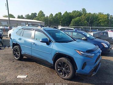 Toyota: Toyota RAV4: 2022 г., 2.5 л — 2