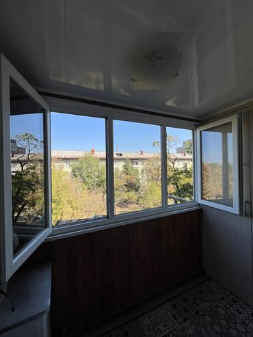 дом село орок: 3 комнаты, 52 м², Хрущевка, 3 этаж, Косметический ремонт