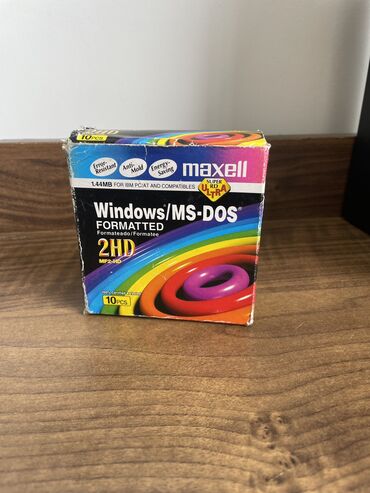 yeni televizor: Windows MS-DOS disketlər 1 qutu, 10 ədəd var, yenidi, istifadə