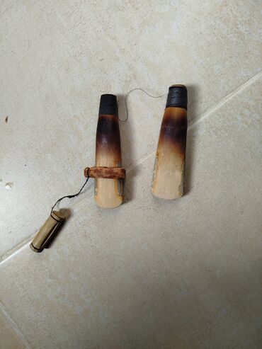 Zurna: Musiqi aləti FAQOT
Futlyari yoxdu 
İdeal vəziyyətdə
Qiyməti SONdur! — 8