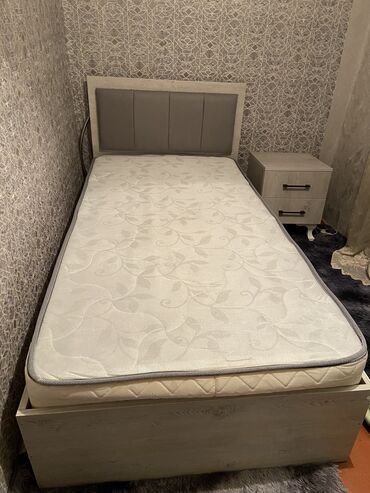 Boşqablar: İşlənmiş, Təknəfərlik çarpayı, Bazasız, Matras ilə, Siyirməsiz
