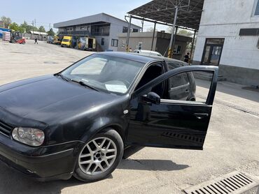 кырло гольф4: Volkswagen Golf: 2001 г., 1.4 л, Механика, Бензин, Хэтчбэк
