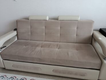 ротанговый мебель: Диван-кровать, цвет - Бежевый, Б/у
