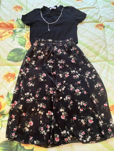 Ətəklər: Kofda 5azn etek gulu cicekli🌸10 azn lalafo.az -da Ətəklər: Kofda 5azn etek gulu cicekli🌸10 azn