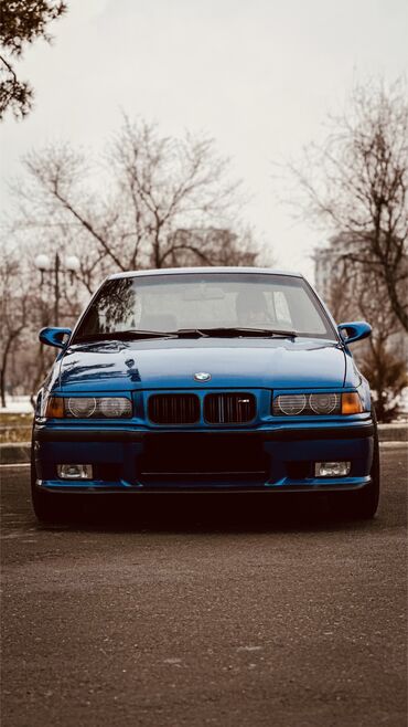 строкер: BMW 3 series: 1992 г., 3 л, Механика, Бензин, Седан