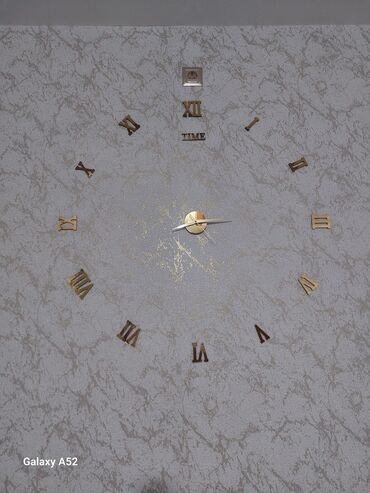 dekorativ güllər: Настенные часы, Механические, Будильник